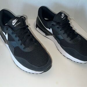 Nike Air Max like new.  Size 13